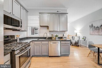 27 Todd Pl NE in Washington, DC - Building Photo - Building Photo