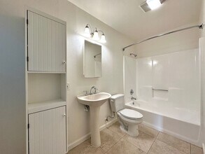 10256 Princess Sarit Way in Santee, CA - Building Photo - Building Photo