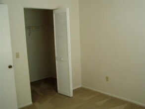 25100 Sandhill Blvd in Punta Gorda, FL - Building Photo - Building Photo