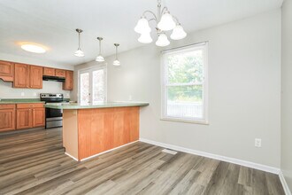 180 Country View Dr in Harrison, OH - Building Photo - Building Photo