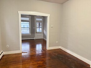 148 E Main St in Ephrata, PA - Building Photo - Building Photo