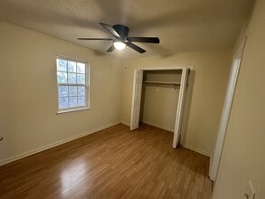 286 Pleasant St in Hinesville, GA - Building Photo - Building Photo