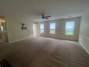 2569 Laurel Branch Dr in Waldorf, MD - Building Photo - Building Photo