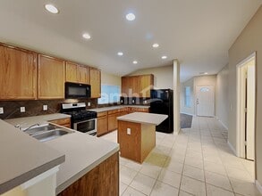 16623 Grenada Falls Dr in Houston, TX - Building Photo - Building Photo