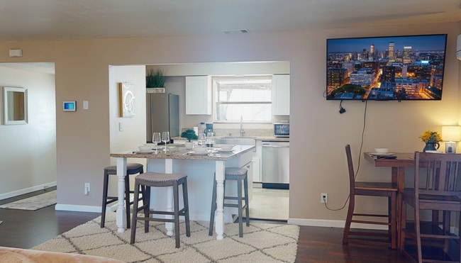 15395 Lake Arthur Rd, Unit Whole house 4 BR in Auburn, CA - Foto de edificio - Building Photo