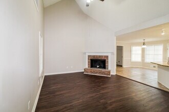 271 Keller Dr in Mcdonough, GA - Building Photo - Building Photo