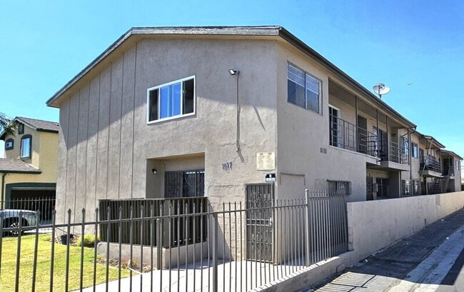 property at 1017 W 95th St