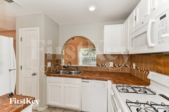 4017 Rhinehart Ct in Austell, GA - Foto de edificio - Building Photo