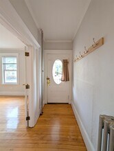 13 Farragut Ave, Unit 1 in Somerville, MA - Building Photo - Building Photo