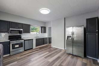 1312 3rd St in Moline, IL - Foto de edificio - Building Photo