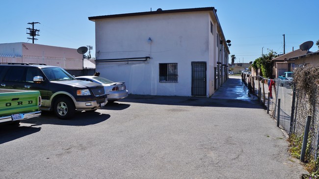 1523 Plaza Del Amo in Torrance, CA - Foto de edificio - Building Photo