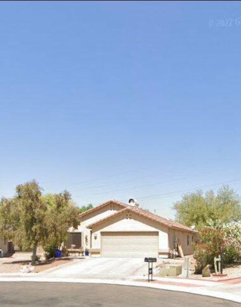 property at 10779 N River Point Ct