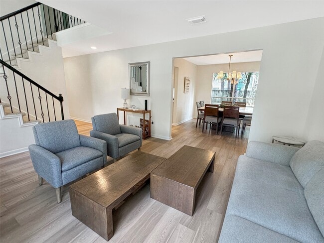 property at 18 Cottage Grove Pl
