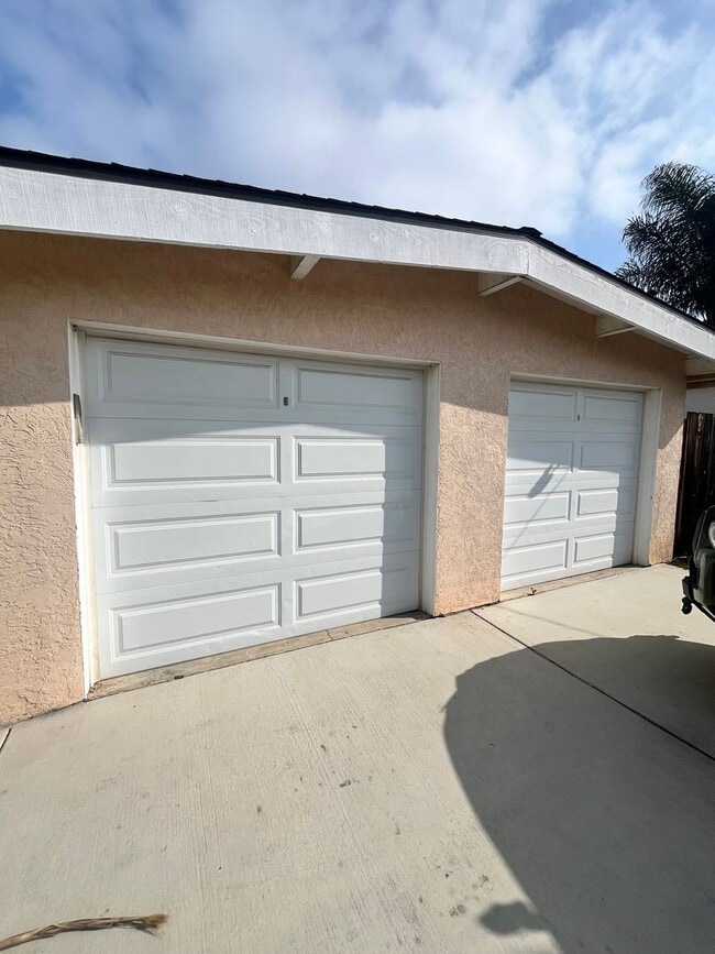 1184-1186 Elm Ave in Imperial Beach, CA - Building Photo - Building Photo