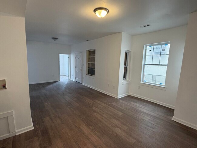 130 N Tennessee Ave in Atlantic City, NJ - Building Photo - Building Photo