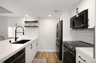 425 W Beech St in San Diego, CA - Foto de edificio - Building Photo