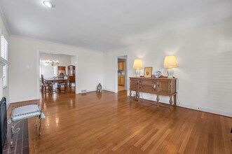538 Chinoe Rd in Lexington, KY - Building Photo - Building Photo