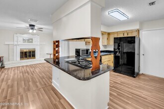 8717 Pinon Dr in Jacksonville, FL - Building Photo - Building Photo