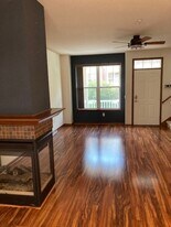 60 S Gardens Way in Fitchburg, WI - Building Photo