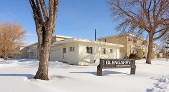 8936 133rd Ave NW in Edmonton, AB - Building Photo