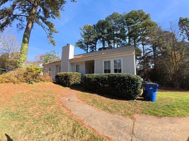 property at 3028 Sylvania Dr