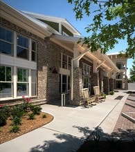 WaterWalk at Shelter Cove Towne Centre in Hilton Head Island, SC - Foto de edificio - Building Photo