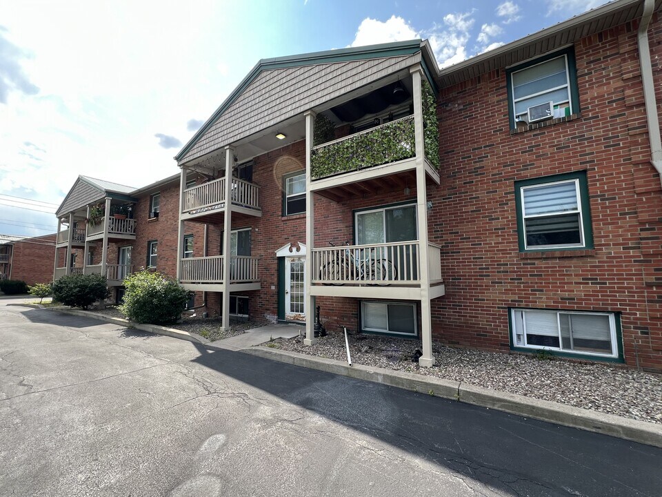 Autumn Terrace in Tonawanda, NY - Foto de edificio
