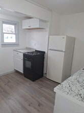 17 Canal St in Ellenville, NY - Building Photo - Building Photo