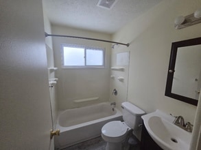 339 Mathews Rd in Boardman, OH - Foto de edificio - Building Photo