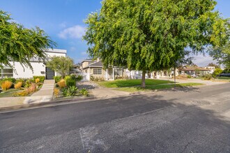 1732 S Carmelina Ave in Los Angeles, CA - Building Photo - Building Photo