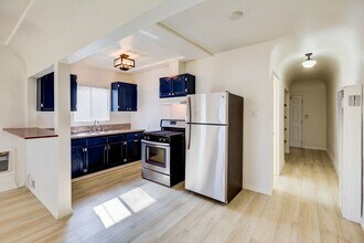 3659 6th Ave in Los Angeles, CA - Foto de edificio - Building Photo