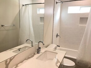1327 N Kingsley Dr in Los Angeles, CA - Building Photo - Building Photo