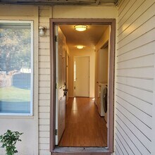 10401 13th Ave Ct S in Tacoma, WA - Building Photo - Building Photo