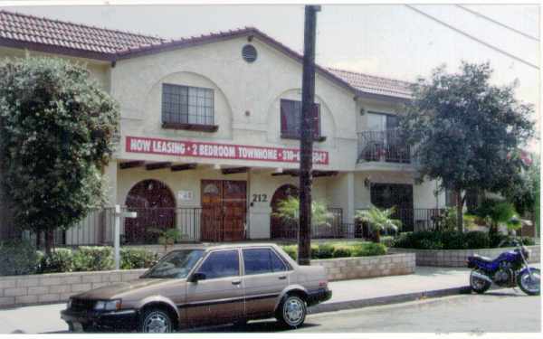 212 W. Regent St. in Inglewood, CA - Building Photo