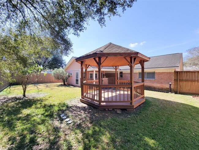 property at 412 Land Grant Dr