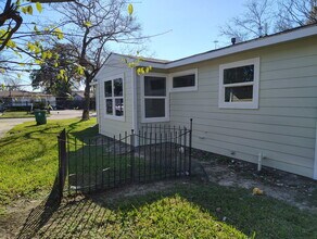 6603 Narcissus St, Unit Home in Houston, TX - Building Photo - Building Photo