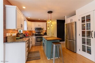 889 Holborn Rd in Streetsboro, OH - Building Photo - Building Photo