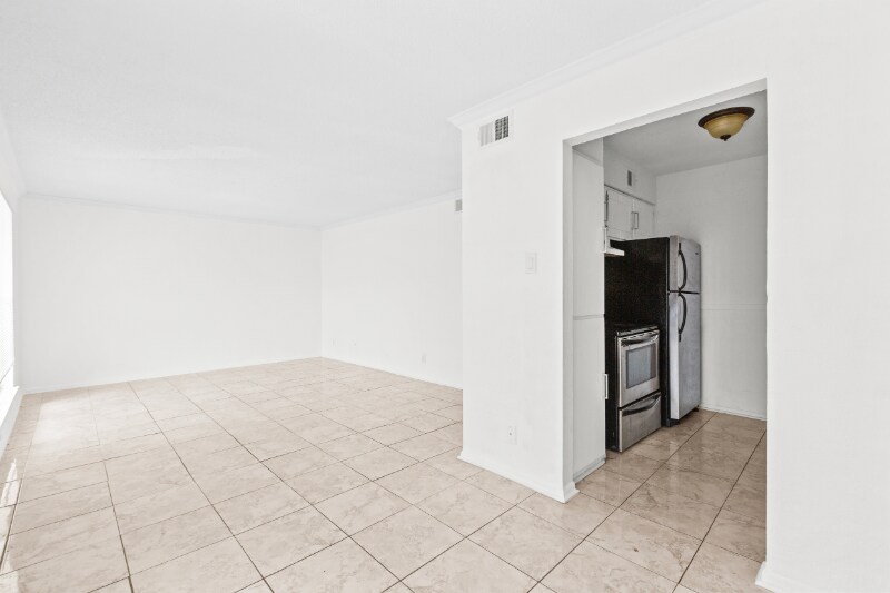 6611 Southpoint St in San Antonio, TX - Building Photo