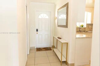 1949 NE 123rd St in North Miami, FL - Building Photo - Building Photo