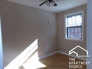 896 Green Bay Rd in Winnetka, IL - Building Photo - Building Photo