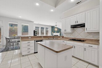 2502 Morningstar Ln in Arlington, TX - Building Photo - Building Photo