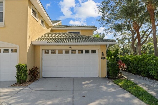8310 Big Acorn Cir, Unit 10-B in Naples, FL - Building Photo - Building Photo