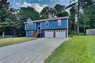 2567 Country Farm Trce in Powder Springs, GA - Building Photo