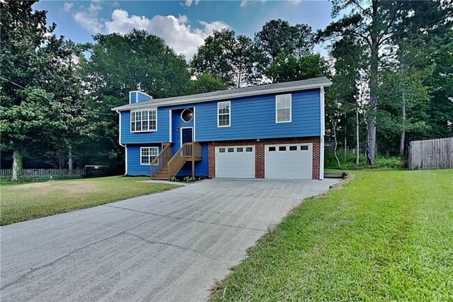 property at 2567 Country Farm Trce
