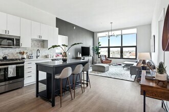 Logan Apartments in Chicago, IL - Building Photo - Building Photo