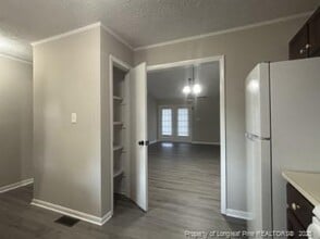 3545 Torbay Dr in Fayetteville, NC - Foto de edificio - Building Photo