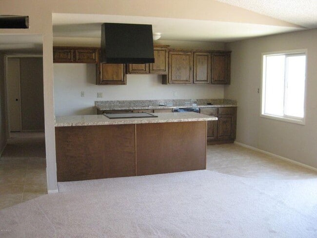 3329 E Gelding Dr in Phoenix, AZ - Building Photo - Building Photo