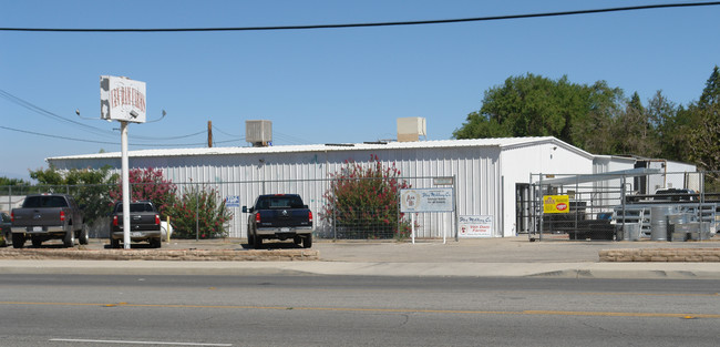 Locust Grove in Lancaster, CA - Foto de edificio - Building Photo