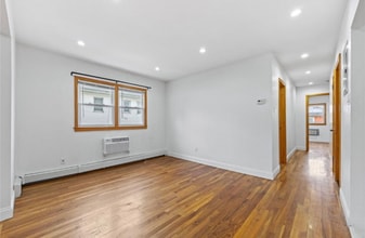 205-06 26th Ave in Queens, NY - Building Photo - Building Photo