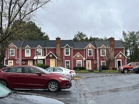 2216 Minnear St in Fredericksburg, VA - Building Photo